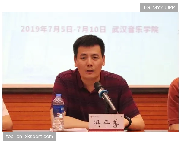 国际羽毛球教练员交流会议论文集发布，羽毛球教练员介绍