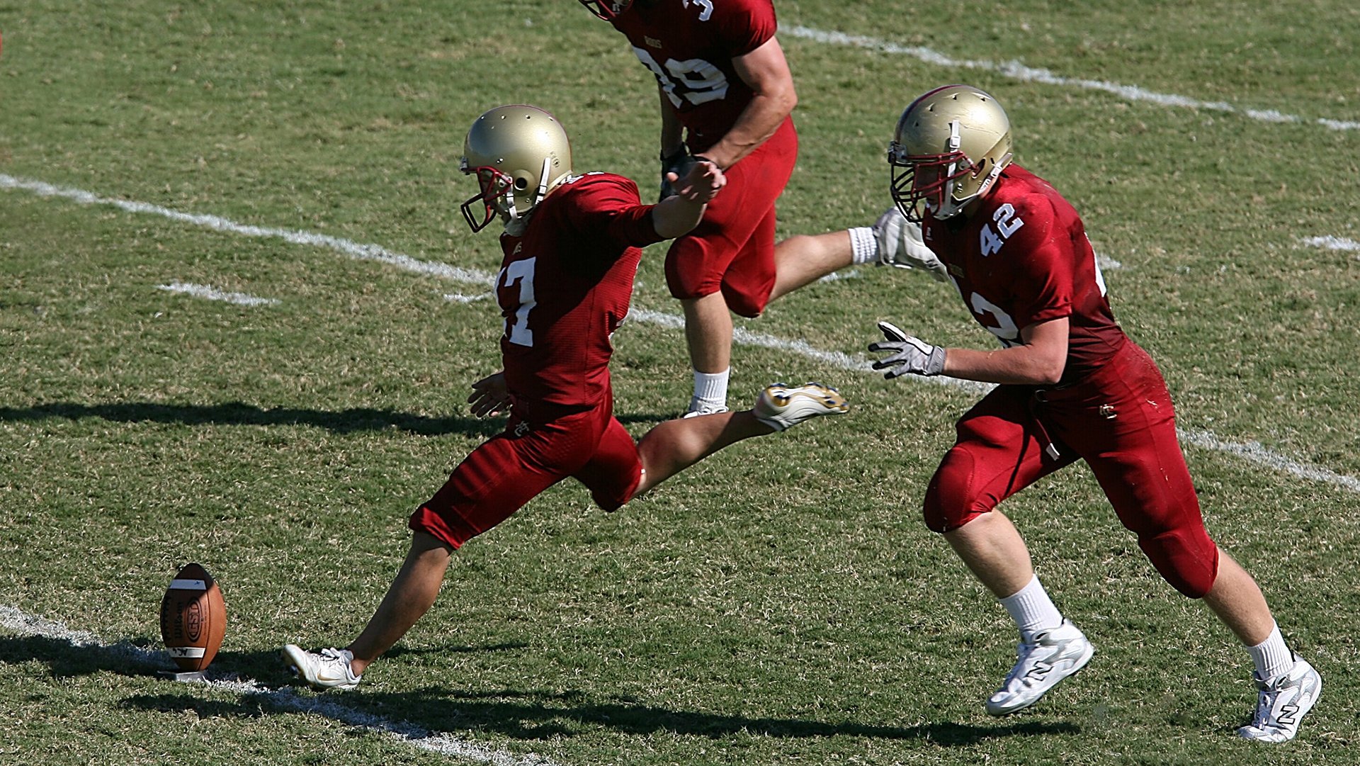 德转列中锋身价榜：哈兰德1.8亿欧居首，姆巴佩第二，德转球队身价