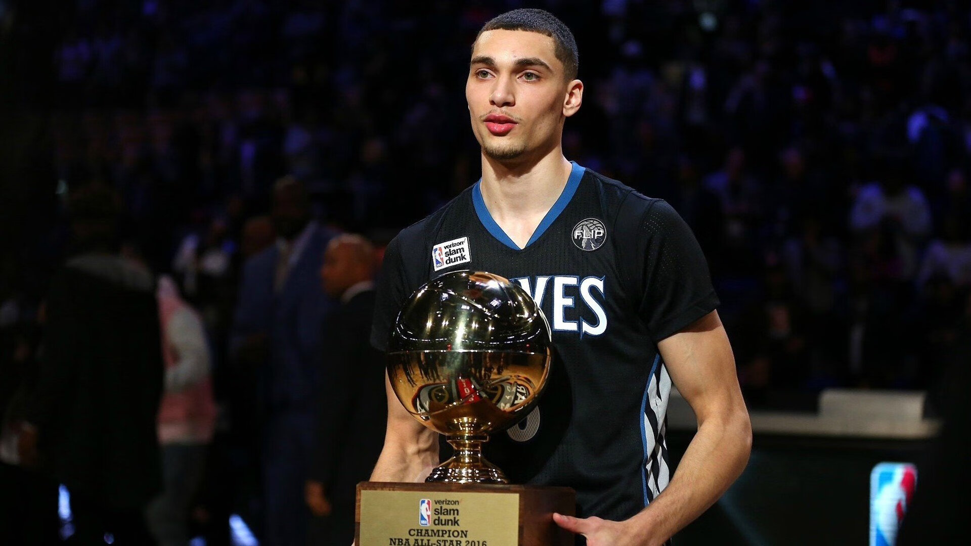 拼尽每一秒只为热爱篮球，拼尽每一刻